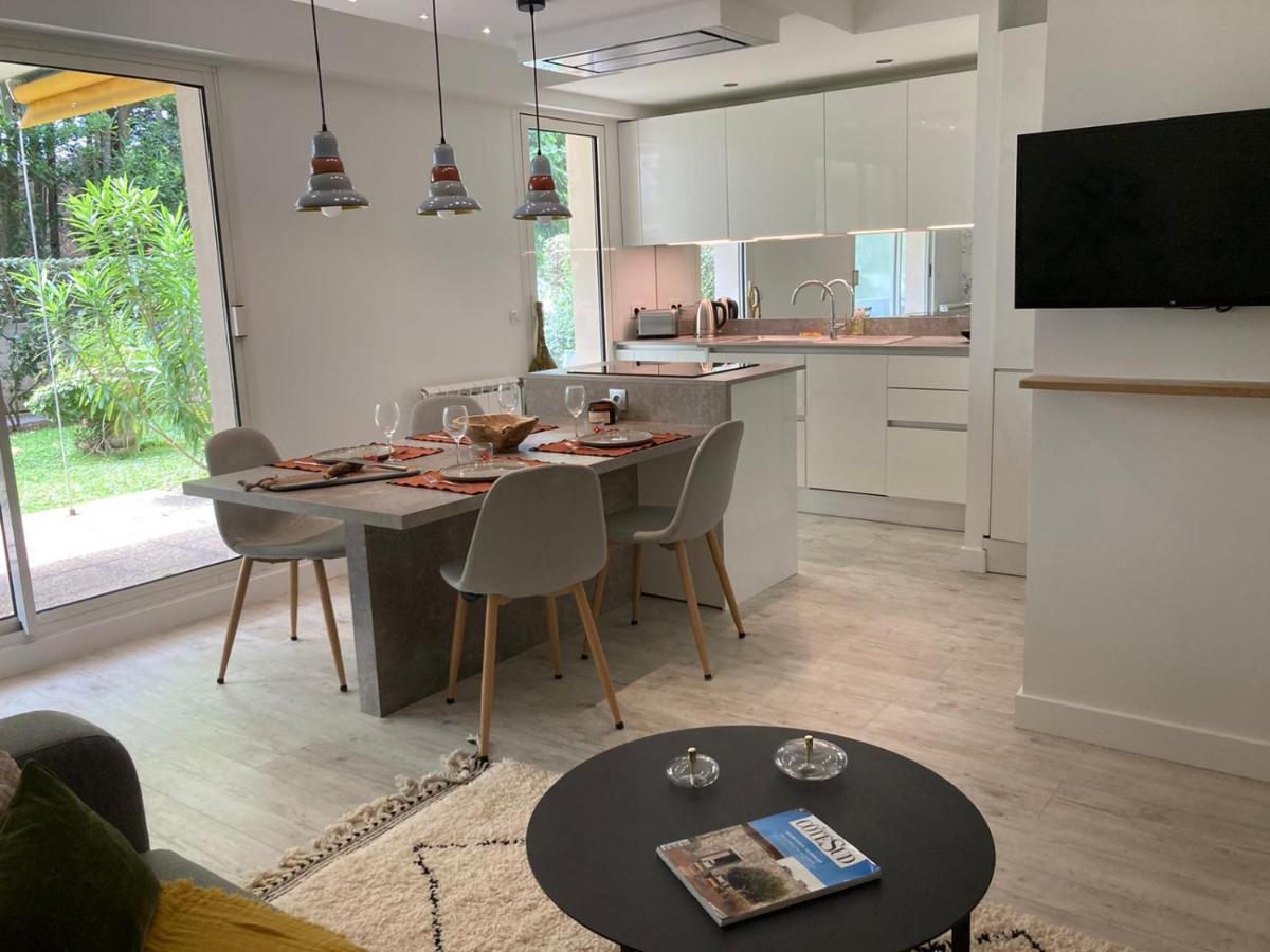 Superbe Appartement Avec Jardin Saint Charles Biarritz Exterior foto